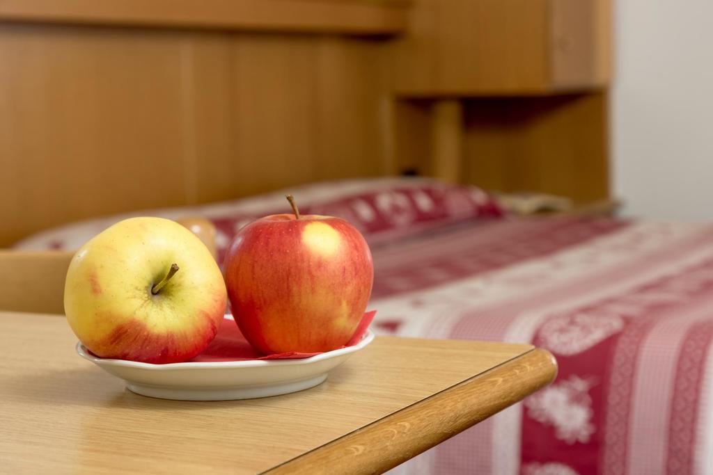 Hotel Garni Lastei Pozza di Fassa Extérieur photo