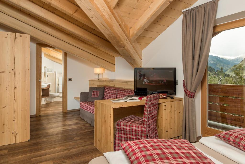 Hotel Garni Lastei Pozza di Fassa Extérieur photo
