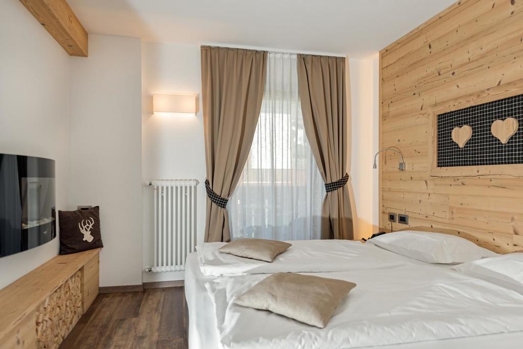 Hotel Garni Lastei Pozza di Fassa Extérieur photo