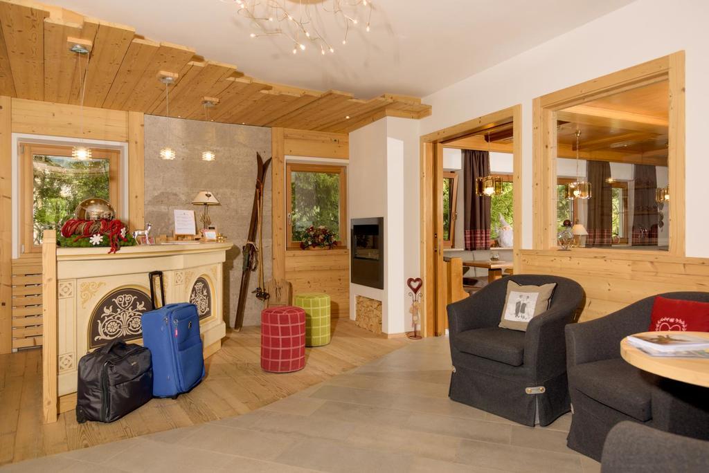 Hotel Garni Lastei Pozza di Fassa Extérieur photo